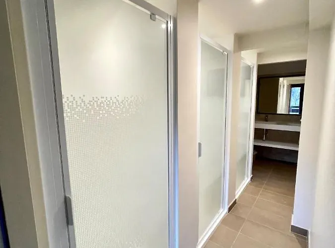 Хостел Tribue О-Бон